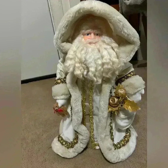 White and Gold Santa - Picture 1 of 6
